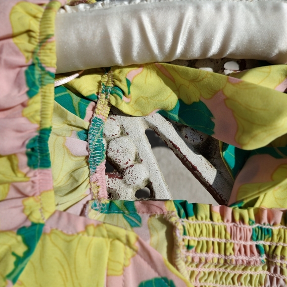 Milk &Honey floral smoked top - Picture 12 of 12